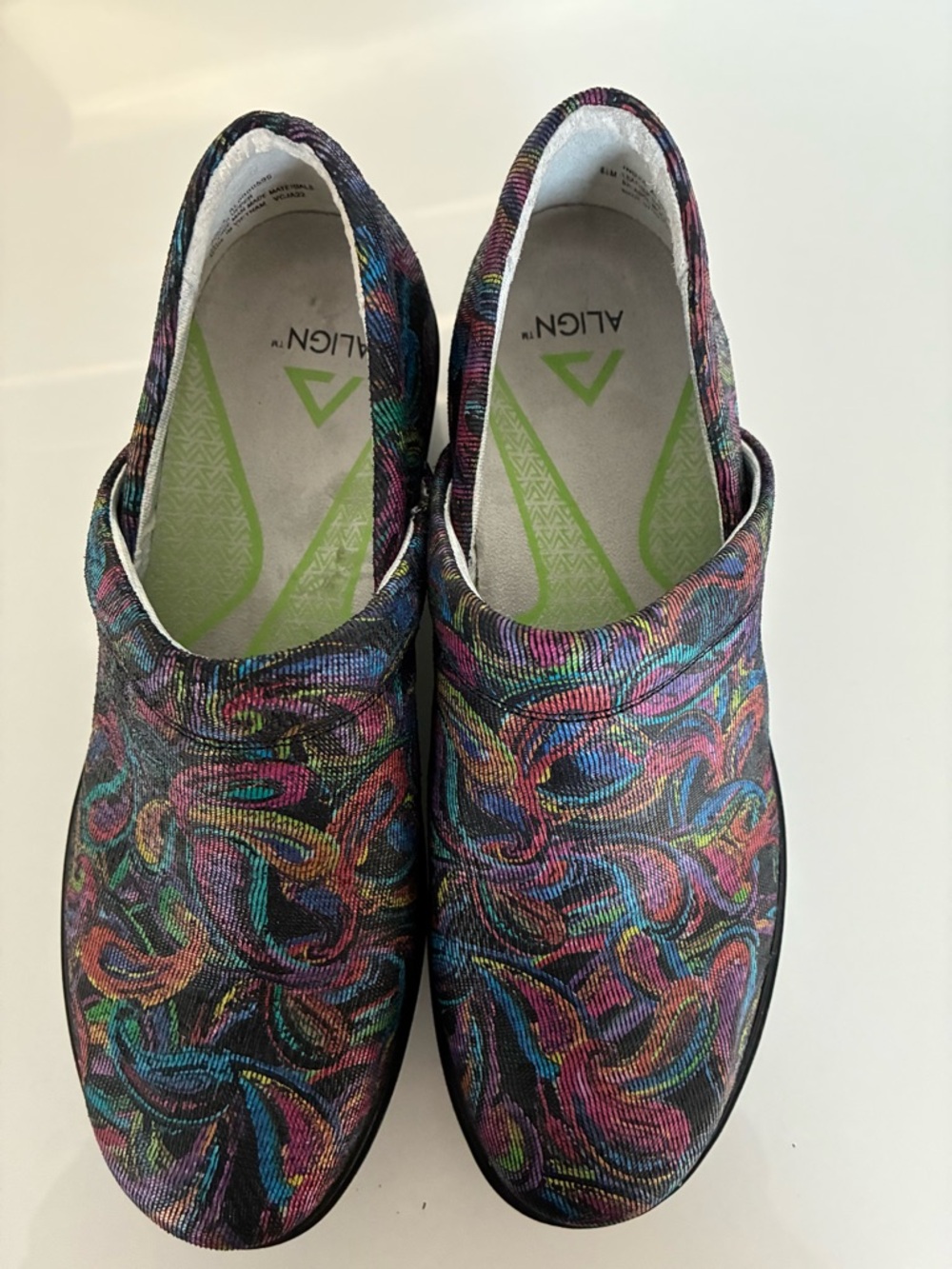 Allegro Women's Multicolor Slip-On Clog - Vibrant Swirl Print